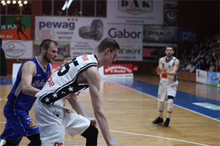36. kolo Eurovia SBL: BC Prievidza - VŠEMvs Karlovka Bratislava 78:65 (foto:  Samuel Alexander Petráš)