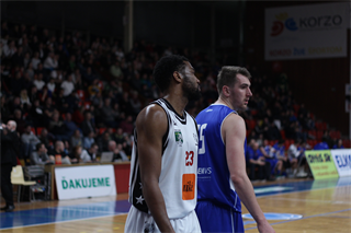 36. kolo Eurovia SBL: BC Prievidza - VŠEMvs Karlovka Bratislava 78:65 (foto:  Samuel Alexander Petráš)
