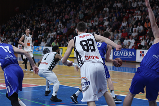 36. kolo Eurovia SBL: BC Prievidza - VŠEMvs Karlovka Bratislava 78:65 (foto:  Samuel Alexander Petráš)