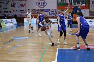 36. kolo Eurovia SBL: BC Prievidza - VŠEMvs Karlovka Bratislava 78:65 (foto:  Samuel Alexander Petráš)