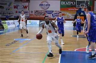 36. kolo Eurovia SBL: BC Prievidza - VŠEMvs Karlovka Bratislava 78:65 (foto:  Samuel Alexander Petráš)