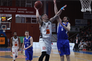 36. kolo Eurovia SBL: BC Prievidza - VŠEMvs Karlovka Bratislava 78:65 (foto:  Samuel Alexander Petráš)