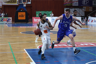 36. kolo Eurovia SBL: BC Prievidza - VŠEMvs Karlovka Bratislava 78:65 (foto:  Samuel Alexander Petráš)