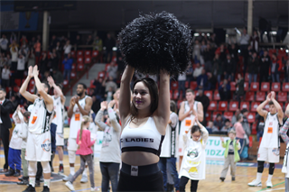 36. kolo Eurovia SBL: BC Prievidza - VŠEMvs Karlovka Bratislava 78:65 (foto:  Samuel Alexander Petráš)