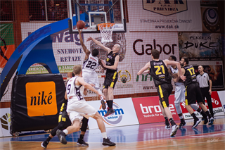13. kolo Eurovia SBL: BC Prievidza -MBK Handlová 101:70 (1. fotogaléria)