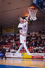 1. zápas play off Eurovia SBL: BC Prievidza - MBK Rieker Com-Therm Komárno 71:78 (foto: Vladimír Králik)