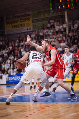 1. zápas play off Eurovia SBL: BC Prievidza - MBK Rieker Com-Therm Komárno 71:78 (foto: Vladimír Králik)