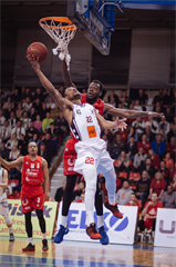 1. zápas play off Eurovia SBL: BC Prievidza - MBK Rieker Com-Therm Komárno 71:78 (foto: Vladimír Králik)