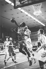 1. zápas play off Eurovia SBL: BC Prievidza - MBK Rieker Com-Therm Komárno 71:78 (foto: Vladimír Králik)