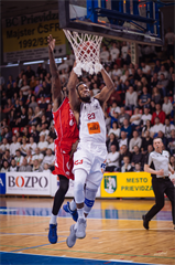 3. zápas play off Eurovia SBL: BC Prievidza - MBK Rieker Com-Therm Komárno 74:80 (foto: Vladimír Králik)