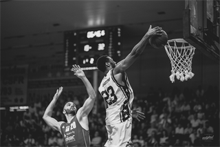 3. zápas play off Eurovia SBL: BC Prievidza - MBK Rieker Com-Therm Komárno 74:80 (foto: Vladimír Králik)