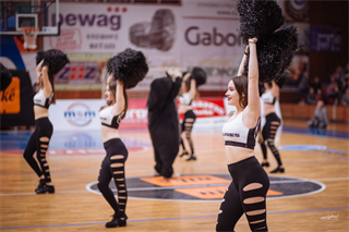 3. zápas play off Eurovia SBL: BC Prievidza - MBK Rieker Com-Therm Komárno 74:80 (foto: Vladimír Králik)
