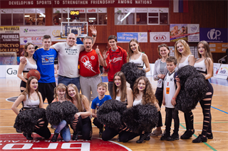 3. zápas play off Eurovia SBL: BC Prievidza - MBK Rieker Com-Therm Komárno 74:80 (foto: Vladimír Králik)