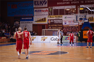3. zápas play off Eurovia SBL: BC Prievidza - MBK Rieker Com-Therm Komárno 74:80 (foto: Vladimír Králik)