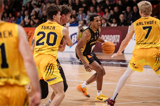 26. Kolo Niké SBL: BC Prievidza vs. BK Iskra Svit 70:50 (foto: Vladimír Králik)	