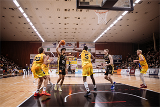 26. Kolo Niké SBL: BC Prievidza vs. BK Iskra Svit 70:50 (foto: Vladimír Králik)	