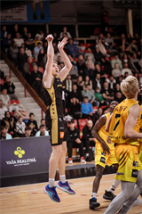 26. Kolo Niké SBL: BC Prievidza vs. BK Iskra Svit 70:50 (foto: Vladimír Králik)	