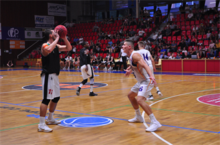 Príprava: BC Prievidza -  BK 04 AC LB Spišská Nová Ves 82:54 (foto: Barbora Bařinová)