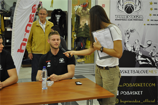 Autogramiáda OC Korzo  (foto: Barbora Bařinová)