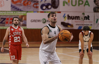 1. liga: BC Prievidza B - BK Slovenský Orol Levoča 102:62 (foto: Ladislav Szibilla)	