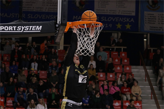 29. Kolo Niké SBL: BC Prievidza - Spišskí Rytieri 77:71 (foto: Ladislav Szibilla)	