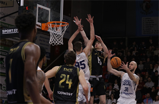 29. Kolo Niké SBL: BC Prievidza - Spišskí Rytieri 77:71 (foto: Ladislav Szibilla)	