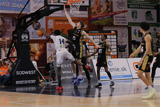 29. Kolo Niké SBL: BC Prievidza - Spišskí Rytieri 77:71 (foto: Ladislav Szibilla)	