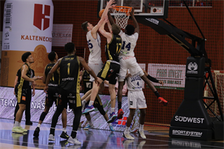 29. Kolo Niké SBL: BC Prievidza - Spišskí Rytieri 77:71 (foto: Ladislav Szibilla)	