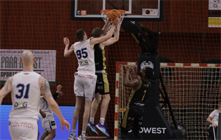 29. Kolo Niké SBL: BC Prievidza - Spišskí Rytieri 77:71 (foto: Ladislav Szibilla)	