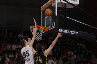 29. Kolo Niké SBL: BC Prievidza - Spišskí Rytieri 77:71 (foto: Ladislav Szibilla)	