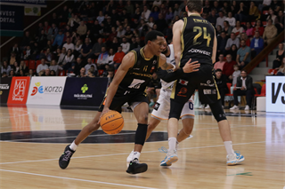 29. Kolo Niké SBL: BC Prievidza - Spišskí Rytieri 77:71 (foto: Ladislav Szibilla)	
