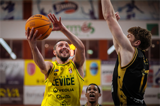 31. Kolo Niké SBL: BC Prievidza - Patrioti Levice 80:71 (foto: Vladimír Králik)	