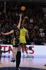 31. Kolo Niké SBL - BC Prievidza : Patrioti Levice 80:71 (foto: Ladislav Szibilla)	