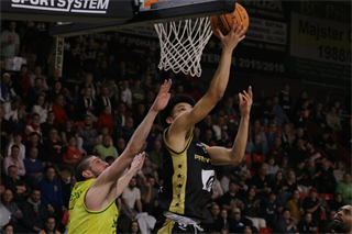 31. Kolo Niké SBL - BC Prievidza : Patrioti Levice 80:71 (foto: Ladislav Szibilla)	