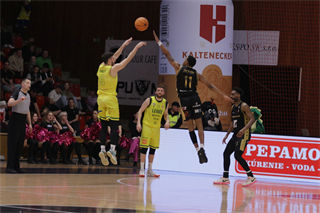 31. Kolo Niké SBL - BC Prievidza : Patrioti Levice 80:71 (foto: Ladislav Szibilla)	