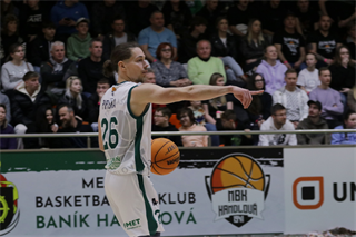 32. Kolo Niké SBL: MBK Handlová - BC Prievidza 81:88 (foto: Ladislav Szibilla)	