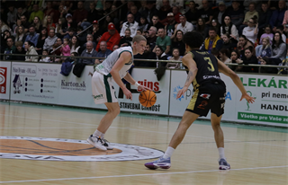 32. Kolo Niké SBL: MBK Handlová - BC Prievidza 81:88 (foto: Ladislav Szibilla)	