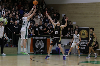 32. Kolo Niké SBL: MBK Handlová - BC Prievidza 81:88 (foto: Ladislav Szibilla)	