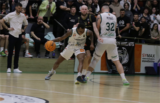 32. Kolo Niké SBL: MBK Handlová - BC Prievidza 81:88 (foto: Ladislav Szibilla)	