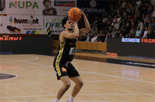 34. Kolo Niké SBL: BC Prievidza - BK Inter Bratislava 96:67 (foto: Ladislav Szibilla)	
