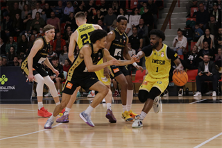 34. Kolo Niké SBL: BC Prievidza - BK Inter Bratislava 96:67 (foto: Ladislav Szibilla)	