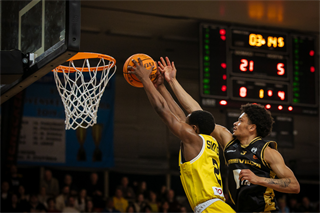 34. Kolo Niké SBL: BC Prievidza - BK Inter Bratislava 96:67 (foto: Vladimír Králik)	