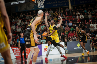 34. Kolo Niké SBL: BC Prievidza - BK Inter Bratislava 96:67 (foto: Vladimír Králik)	