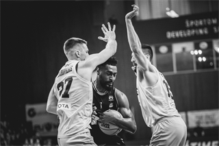 34. Kolo Niké SBL: BC Prievidza - BK Inter Bratislava 96:67 (foto: Vladimír Králik)	