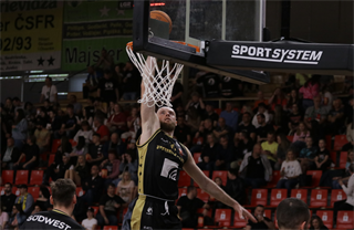 36. Kolo Niké SBL: BC Prievidza - Slávia SPU Nitra 106:68 (foto: Ladislav Szibilla)	
