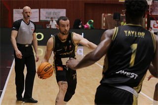 36. Kolo Niké SBL: BC Prievidza - Slávia SPU Nitra 106:68 (foto: Ladislav Szibilla)	