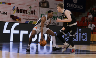 1. zápas štvrťfinále Niké SBL: BC Prievidza - Inter Bratislava 88:84 (foto: Ladislav Szibilla)	