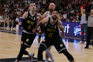 1. zápas štvrťfinále Niké SBL: BC Prievidza - Inter Bratislava 88:84 (foto: Ladislav Szibilla)	