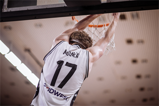 1. štvrťfinále Niké SBL: BC Prievidza - Inter Bratislava 88:84 (foto: Vladimír Králik)	