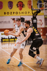 1. štvrťfinále Niké SBL: BC Prievidza - Inter Bratislava 88:84 (foto: Vladimír Králik)	
